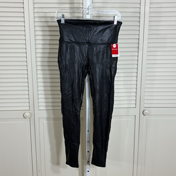 NWT Spanx Faux Leather Leggings Black Large Petite - Picture 5 of 15